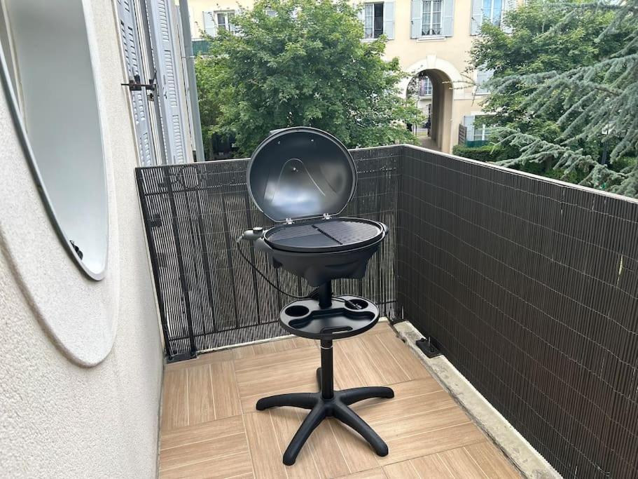 Once Upon A Time - 7Min From Disneyland - Free Private Parking - Self Checkin - Balcony - Barbecue Magny-le-Hongre Εξωτερικό φωτογραφία